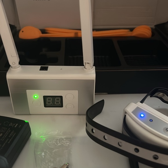 Focused Wireless Electronic Pet Fence System Model PF-07 - Picture 6 of 7